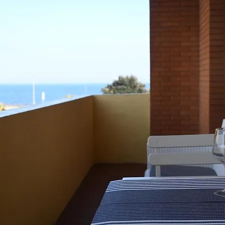P051 Porto Recanati, Comodo Bilocale Vista Mare Porto Recanati